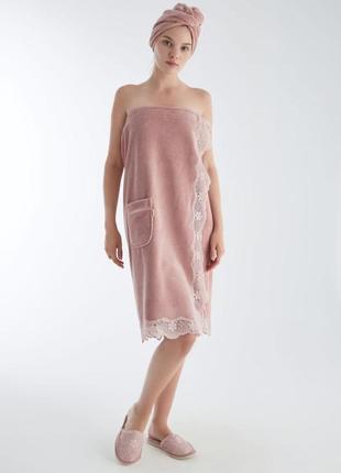 Женские бамбуковые халаты набор для сауны и бани красивые, женское полотенце на липучке с крежевом пудровый
