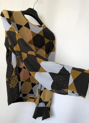 Stine goya шелковая блуза karolina узор шестиугольники8 фото