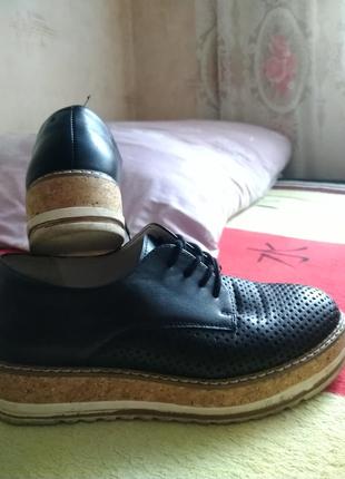 Туфлi жiночi