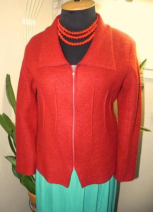 Валяный жакет  на молнии бордового цвета ofelia