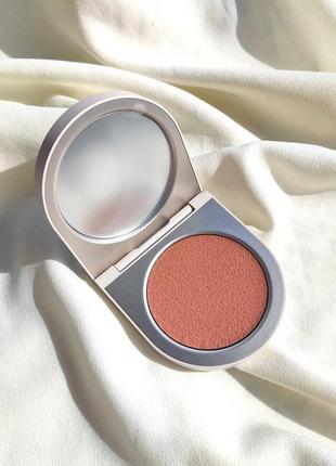 Кремовые румяна roseink cream blush refillable cheek & lip color - delphine