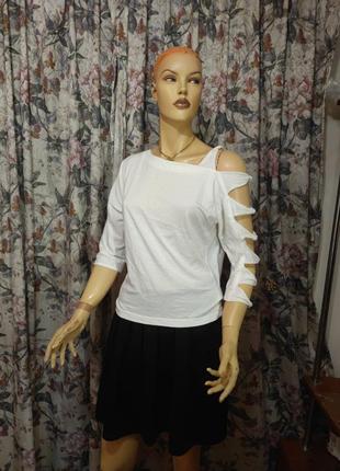 Класна блузочка.