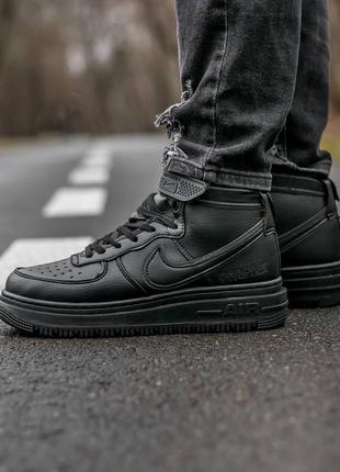 Кросівки в стилі nike air force mid gore-tex black чоловічі преміум кросівки шкіряні найки високі форс чорні якісні масивні