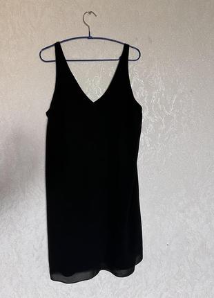 Чорна сукня