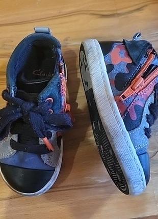 Оригинальные кожаные демисезонные кеды ботинки clarks