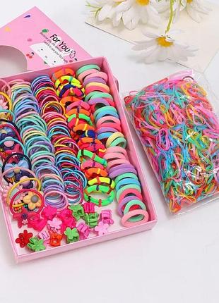 Набір резинок і заколок