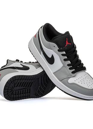 Кроссовки в стиле nike jordan 1 retro low grey мужские классические премиум кроссовки джордан качественные низкие кожаные2 фото