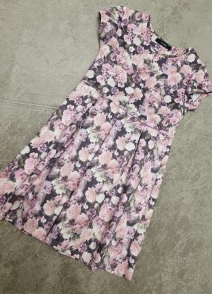 Фактурна сукня у квітковий принт