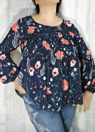 Легка блузка-разлетайка з красивим рукавом, 100% віскоза