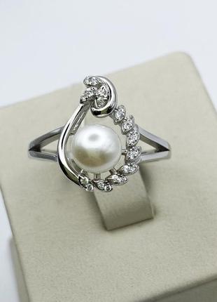 Каблучка срібна з перлами і кубічним цирконієм 19 3,37 г