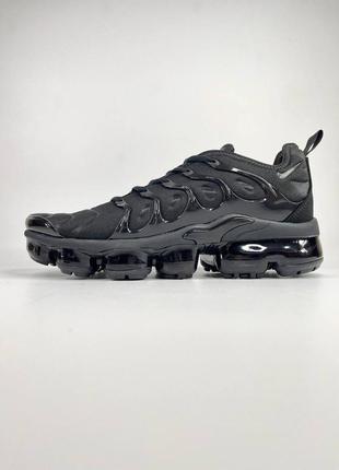 Nike air vapormax plus (черные)2 фото