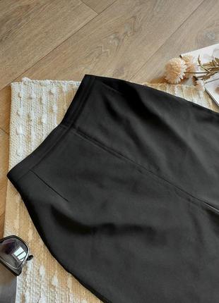 Стильная базовая высокая черная юбка годе2 фото