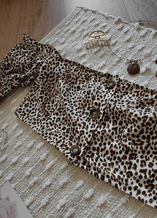 Леопардовый топ со спущенными рукавами на резинке открытые плечи4 фото