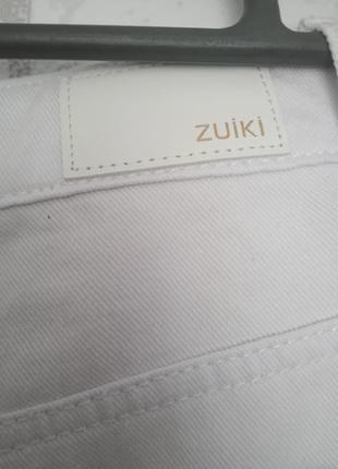 Новые рваные джинсы zuiki итальялия4 фото