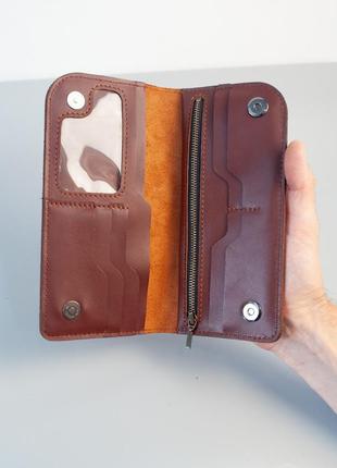 Длинное мужское портмоне из натуральной кожи с тиснением  светло-коричневое | мужской клатч с ремешком6 фото