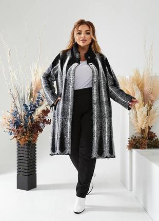 Зимнее женское пальто-кардиган на кнопках из альпаки больших размеров10 фото