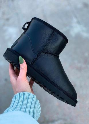 Шикарные женские кожаные сапоги ugg mini в черном цвете /осень/зима/весна😍7 фото