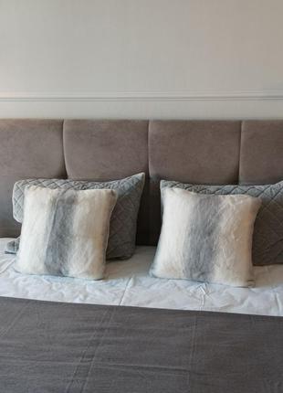 Поьдам меховые лекоративные меховые подушки. подушки .zsra home