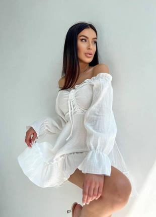 Базовое нежное женское летнее стильное платье из натуральной ткани муслин с длинным рукавом и затяжками5 фото