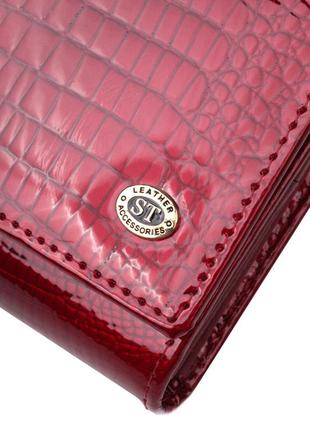 Яркий женский кошелек из лакированной кожи с визитницей st leather 19405 красный4 фото