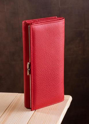 Жіночий гаманець із монетницею на клямці st leather 18957 червоний8 фото
