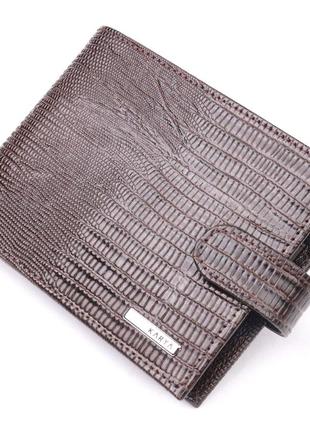 Лаковане чоловіче портмоне з хлястиком із натуральної фактурної шкіри karya 21082 коричневий