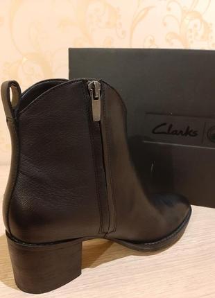 Ботильоны, полусапожки кожанные clarks6 фото