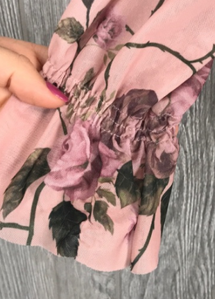Рожева напівпрозора блузка, троянди, рукави рюші, amisu, квітковий принт4 фото