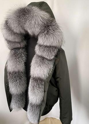 Зимняя куртка, бомбер с натуральным трендовым мехом bluefrost блюфрост в серебристой расцветке