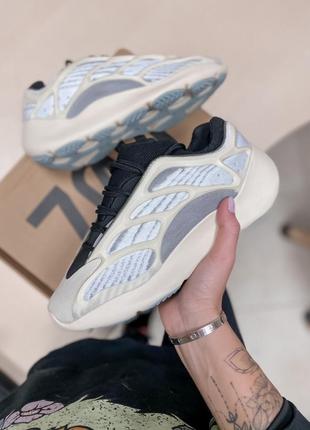 ⭕мужские кроссовки⭕adidas yeezy boost 700 v3 адидас неоновые, весна-осень5 фото