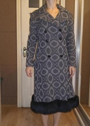 Пальто женское, шерсть вязанная. размер м2 фото