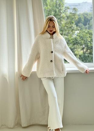 Белая короткая шуба из 100% натурального мериноса акция до 1 сентября