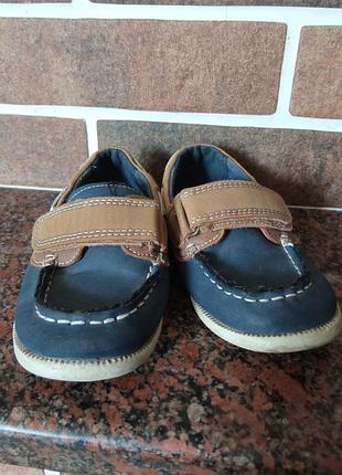 Макасини,туфлі,лофери