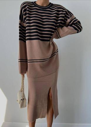 Костюм вязаный, свитер + юбка