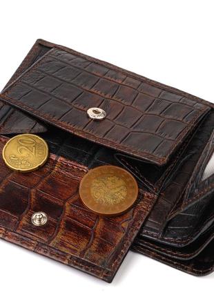Фактурний чоловічий гаманець без застібки горизонтального формату з натуральної шкіри з тисненням під крокодила5 фото