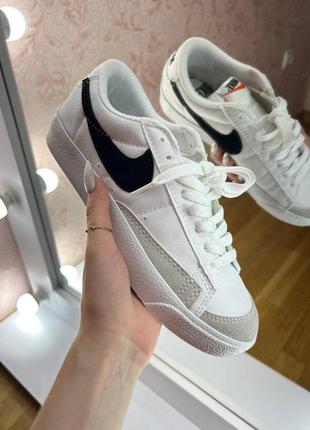 Женские спортивные кроссовки женккие демисезонное спортивное кроссовки nike blazer