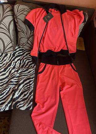 Спортивный костюм