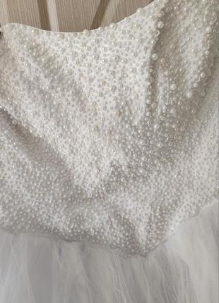 Весільна сукня