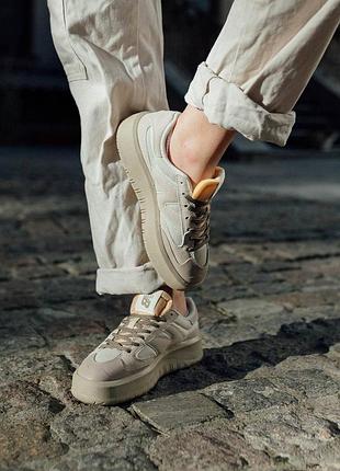 Жіночі кросівки new balance ct302 beige bone