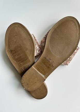 Блискучі шльопанці primark