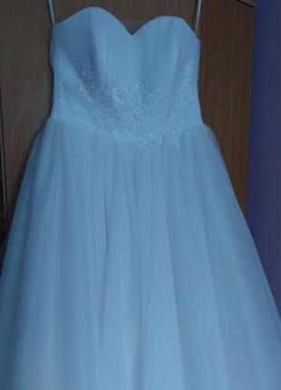Свадебное платье с шлейфом3 фото