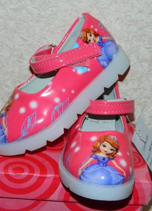 Туфлі дитячі нові з підсвічуванням рожеві р. 21, 23.