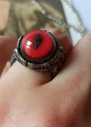 🖤▪️неймовірний якісний перстень з каменем червоним оком ▪️🖤 каблучка біжутерія біжутерийный сплав3 фото