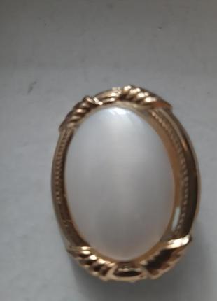 Брошка вінтажна