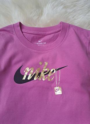 Рожева футболка nike 2