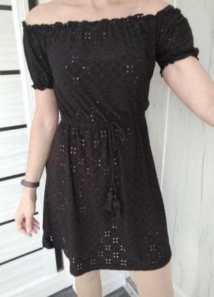 Коротка чорна сукня ажурна від new look1 фото