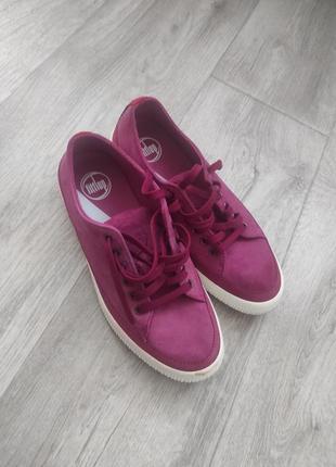 Кеди, осінні туфлі