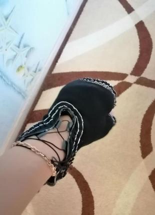 Вовняні рукавички мінетки без пальчиків декоративна шнурівка прикрашена черевцями воланами сріблясто4 фото