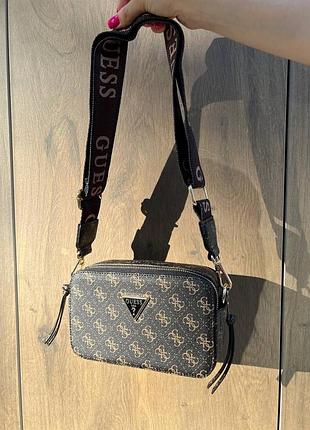 Сумка guess snapshot brown