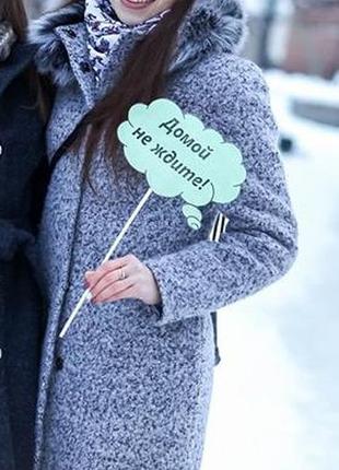 Зимовий кашемірове пальто.